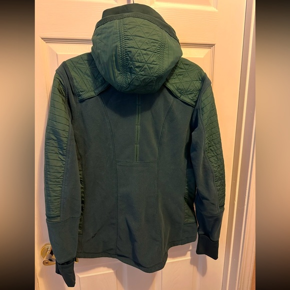 Lululemon Fleecy Keen II Jacket in Fuel Green color, Silver Zippers , size 12 - Picture 11 of 13